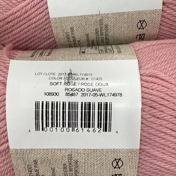 NWT Impeccable Yarn, 4.5 oz in Soft Rose by Loops & Threads - Pack of 5 - Picture 7 of 10